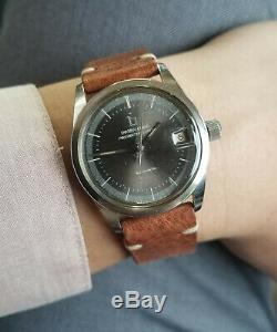 1966 Universal Geneve Polerouter Super vintage watch Rare gray dial 35mm