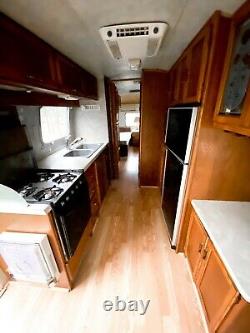 AIRSTREAM EXCELLA 32ft Vintage Original Travel Trailer 1987 SUPER RARE