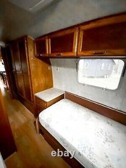 AIRSTREAM EXCELLA 32ft Vintage Original Travel Trailer 1987 SUPER RARE