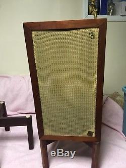 Acoustic Research AR3 Vintage Speakers 100% ORIGINAL With BOXES SUPER RARE