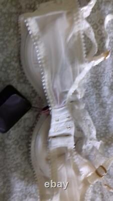 Agent Provocateur Super Rare Vintage Ivory Lacy Peek-a-boo Bra 32c Bnwt