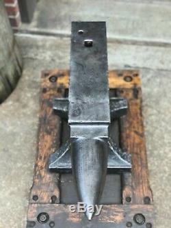 Beautiful Rare Vintage Antique 209lb Blacksmith Anvil Nohab #18 Super Anvil