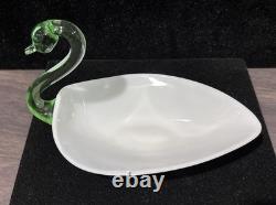 Duncan Miller Super Rare Milk Glass Swan Green Neck Head Htf Vintage Pall Mall