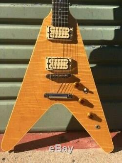 Gibson 1982 Vintage Flying V Natural CMT The V Rare Super Clean