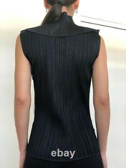Issey Miyake Pleats Please Top, Black. RARE Vintage. Size M. Brilliant Condition