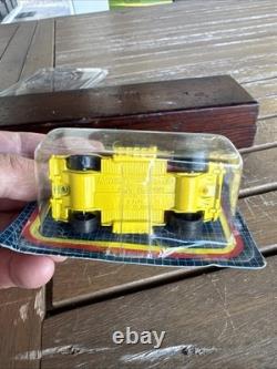 Matchbox Superfast Dodge Challenger SUPER RARE Vintage German Short Card #1