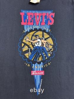 Men's Vintage super rare dead-stock 1992 Levi's black graphic tee with Graphic