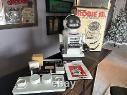 New Vintage Robie Sr Radio Shack Robot Complete in box, Super Rare NOS read