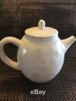 RARE Rae dunn Vintage Magenta Exclusive Teapot CHIRP Pottery Super HARD TO FIND