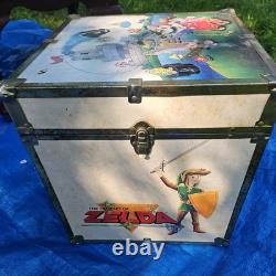 RARE Vintage Nintendo Super Mario Zelda Toy Chest Video Games Trunk NES Storage