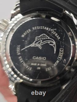 Rare Vintage Casio MDV-102 Super Illuminator Marlin Diver 200M Men's Watch
