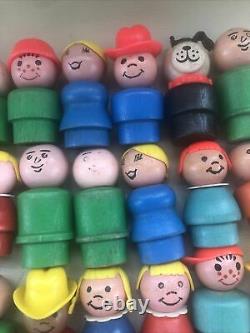 Rare Vintage Fisher Price Little People 52 Wood People Dogs Some SUPER RARE