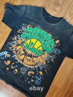 Rare Vintage Seattle Super Sonics Logo Scattered Ball 90's T-shirt Basketball