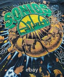 Rare Vintage Seattle Super Sonics Logo Scattered Ball 90's T-shirt Basketball