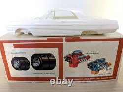 SUPER RARE! VINTAGE AMT 1965 FORD SSS FAIRLANE Model Kit T310 GORGEOUS L@@K