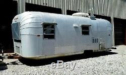 SUPER RARE Vintage Avalair Travel Trailer Camper 24' Like An Airstream / Avion