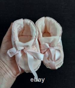 SUPER RARE Vintage Orloff Parfums Pink Baby Booties withSachet Double Eagle Box