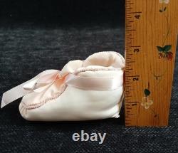 SUPER RARE Vintage Orloff Parfums Pink Baby Booties withSachet Double Eagle Box