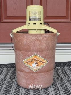 SUPER RARE Vintage ROCKET White Mountain ELECTRIC 4&6E Ice Cream FREEZER Maker