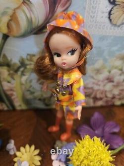 Super RARE Vintage 1960s Dolly Darling Slick SET #8541