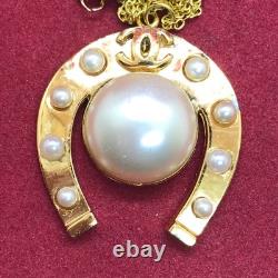 Super Rare Authentic Vintage Chanel Horseshoe-Shaped Faux Pearl Necklace