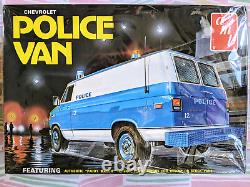 Super Rare! Original-issue Vintage Amt Chevy Police Van Kit Sealed Bag Nib