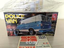 Super Rare! Original-issue Vintage Amt Chevy Police Van Kit Sealed Bag Nib