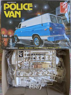 Super Rare! Original-issue Vintage Amt Chevy Police Van Kit Sealed Bag Nib