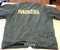 Super Rare Vintage 80's/90's Green Bay Packers Embroidered Winter Stadium Coat
