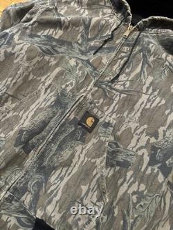Super Rare Vintage 90's camo Mossy Oak Carhartt Zip Up Hooded Active Jacket