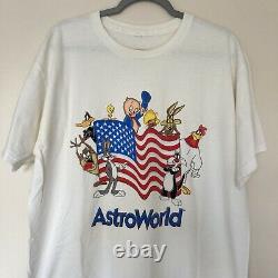 Super Rare Vintage ASTROWORLD (Six Flags) X LOONEY TUNES Large