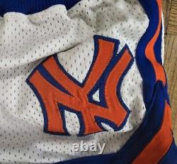 Super Rare? Vintage Authentic New York Knicks Baskeball Shorts Sand Knit