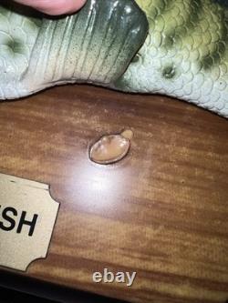 Super Rare Vintage Bubba Fish Battery Operated Singing Fish Wall Plaque 1999