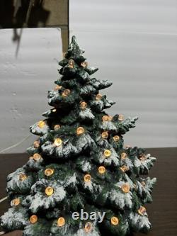 Super Rare Vintage Christmas Tree Ceramic Mold 16in Dusted missing Lights As Is