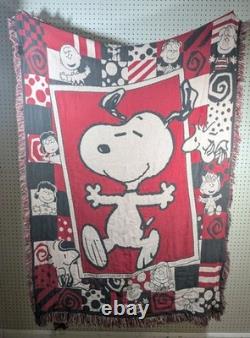 Super Rare Vintage Double Layer Snoopy Peanuts Throw Blanket 52x68