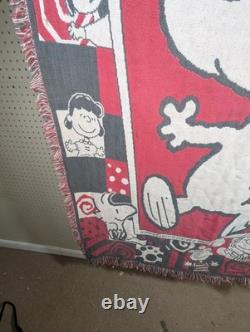 Super Rare Vintage Double Layer Snoopy Peanuts Throw Blanket 52x68