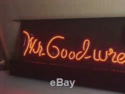 Super Rare Vintage Gm Dealer Neon Window Sign Mr Goodwrench Scarce Hard To Find