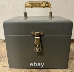 Super Rare Vintage Magnetic Media Preserver Case Co-Netic Perfection Mica Co