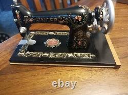 Super Rare Vintage Metal Singer Sewing Machine Decor Plaque