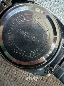Super Rare Vintage Seiko 5 5126-7000 Automatic 23 Jewels Silver Dial Day/Date