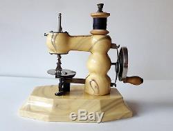 Super Rare Wooden Antique Vintage Keller Model 30 Toy Sewing Machine