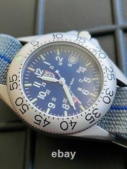 Super Rare vintage Luminox H3 MDM blue dial SS field watch Swiss quartz NOS