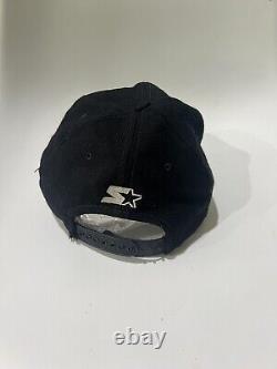 Super rare vintage 90's all black Atlanta hawks starter hat. Official NBA