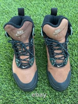 Super rare vintage 90s brown Nike ACG boots size 10.5