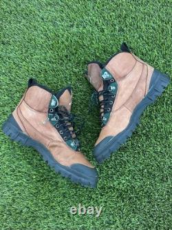 Super rare vintage 90s brown Nike ACG boots size 10.5