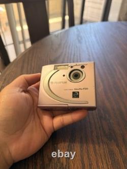 VINTAGE FUJIFILM Finepix 4500 Super CCD- Pink RARE FULLY TESTED WORKS