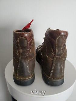 VINTAGE SUPER RARE Men boots Shoes Hiking VTG unique sz 10 brown leather