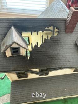 Vintage 1960s Renwal HO 187 House AFire #460 Built Super Rare Please Look Close
