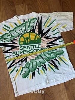 Vintage AOP Super Sonic's Shirt Size L