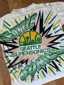 Vintage AOP Super Sonic's Shirt Size L